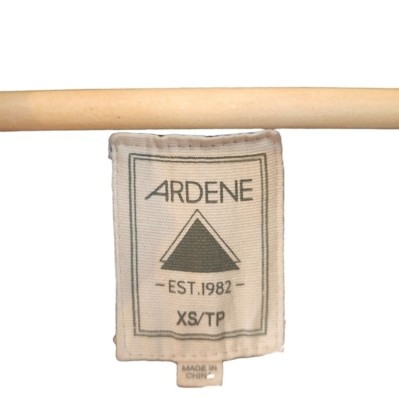 Ardene black long-sleeve zip-up faux leather moto grungecore collared jacket - Picture 13 of 14